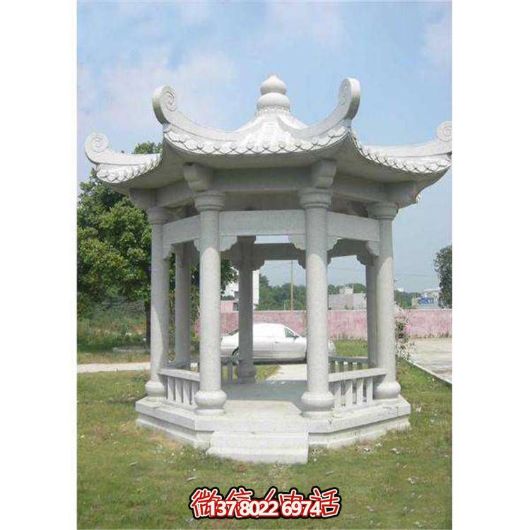 精美石雕涼亭，為公園添彩